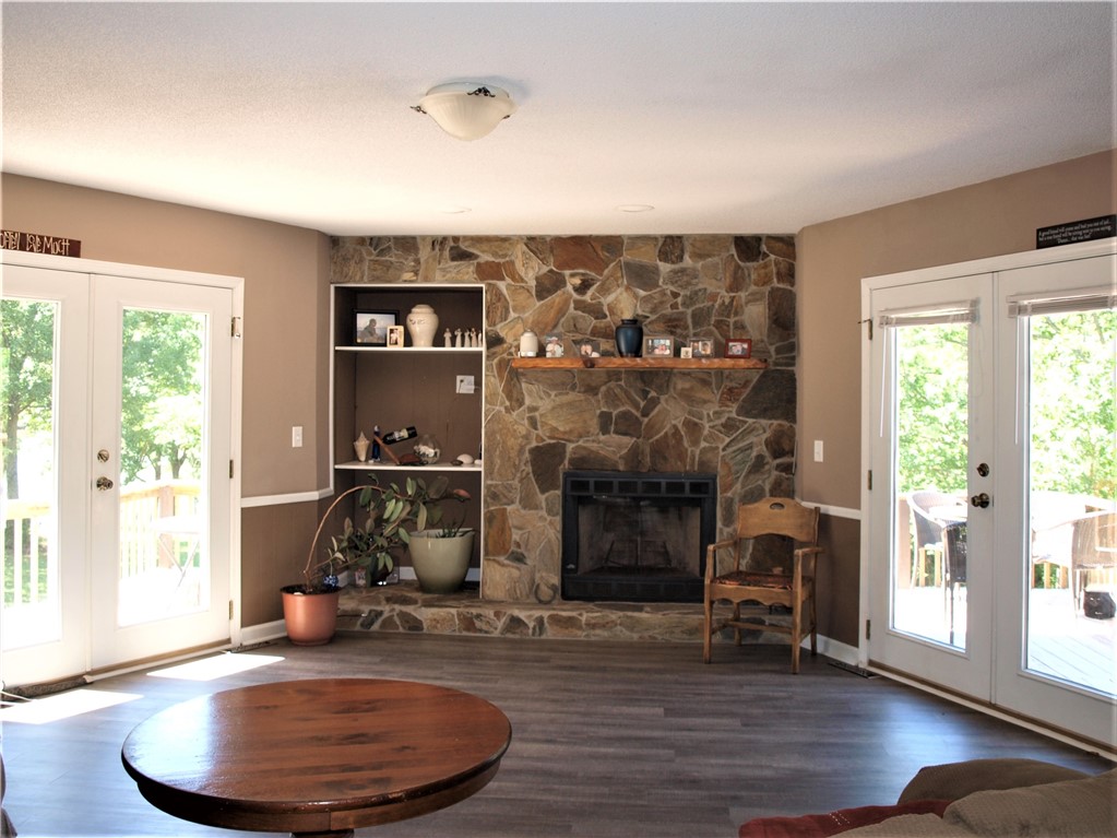 428 Broyles Point Road Townville, SC 29689 - Photo 6 of 24 Gallery Image 6