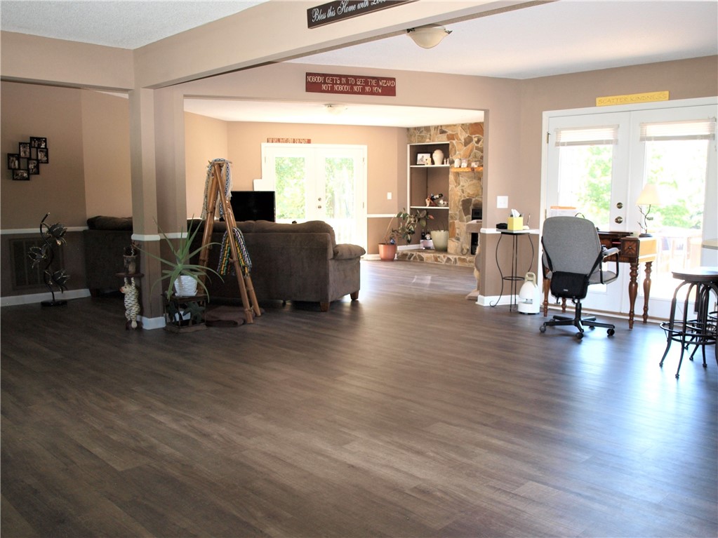 428 Broyles Point Road Townville, SC 29689 - Photo 7 of 24 Gallery Image 7