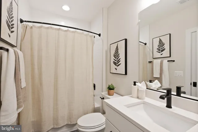 $2,005,600 | 8217 Bucknell Drive, Vienna, VA 22180