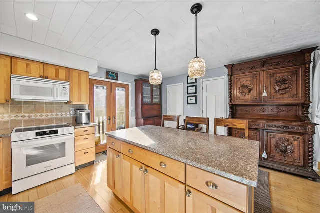 $569,900 | 401 15th Street, Unit 9, Ocean City, MD 21842