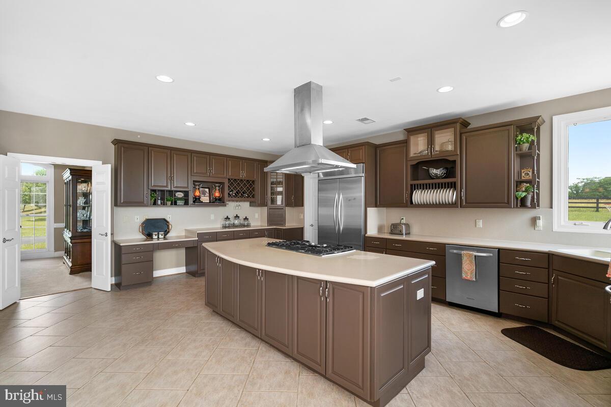 42991 Spinks Ferry Road Leesburg, VA 20176 - Photo 19 of 86 Gallery Image 19