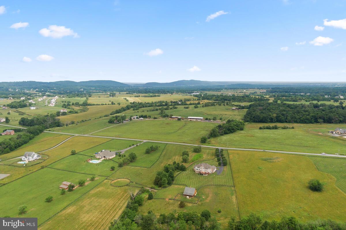 42991 Spinks Ferry Road Leesburg, VA 20176 - Photo 82 of 86 Gallery Image 82