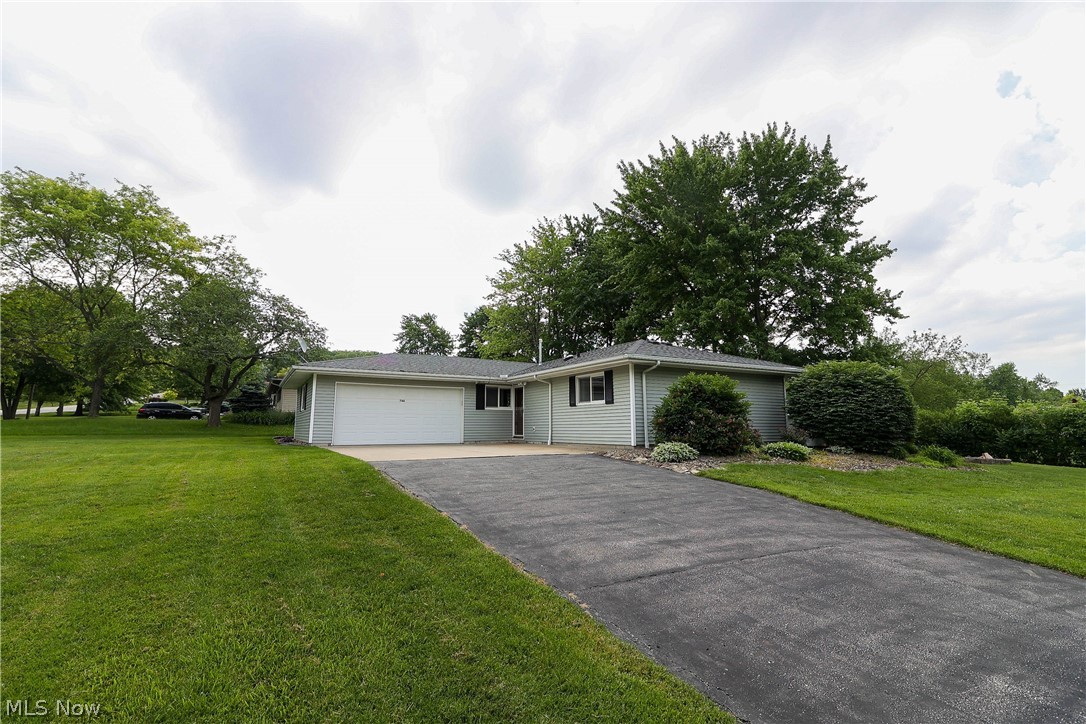 746 Ledge Road Macedonia, OH 44056 - Photo 3 of 27 Gallery Image 3