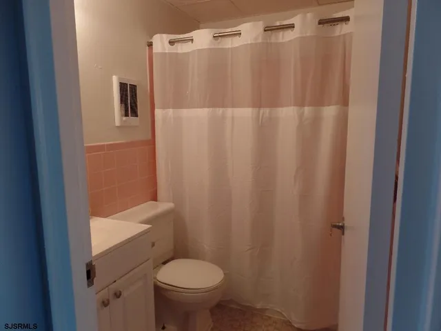 $1,600 | 2834 Atlantic Avenue, Unit 708, Atlantic City, NJ 08401