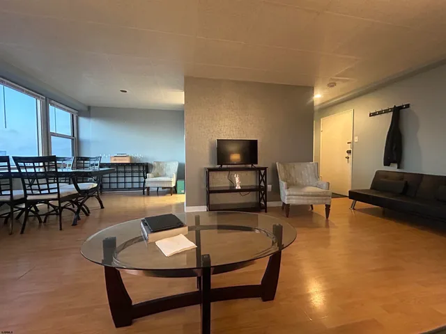 $1,600 | 2834 Atlantic Avenue, Unit 708, Atlantic City, NJ 08401