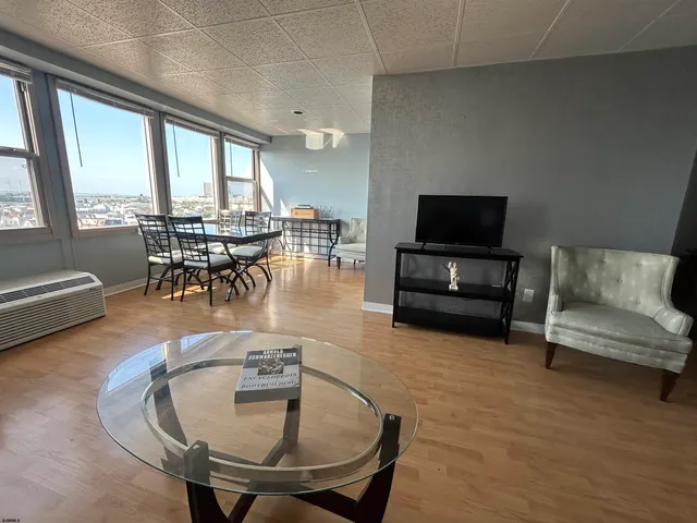 $1,600 | 2834 Atlantic Avenue, Unit 708, Atlantic City, NJ 08401