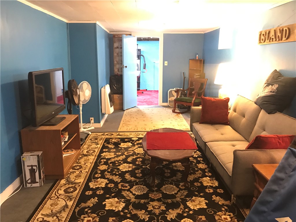 16 Edgemere Road Pawtucket, RI 02861 - Photo 36 of 48