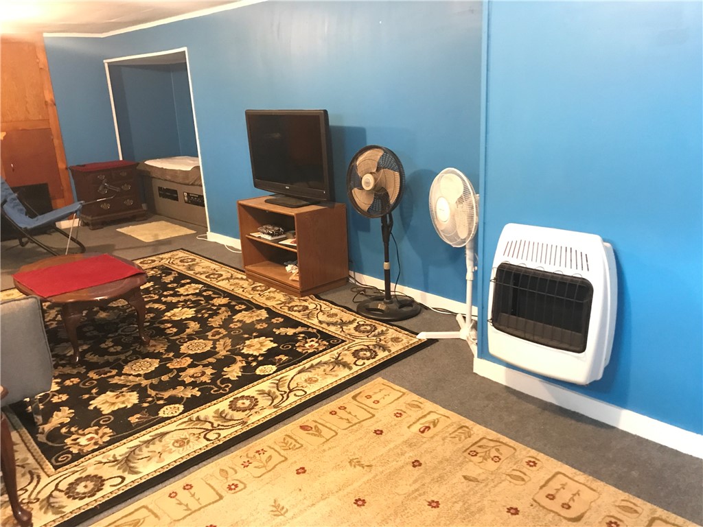 16 Edgemere Road Pawtucket, RI 02861 - Photo 37 of 48