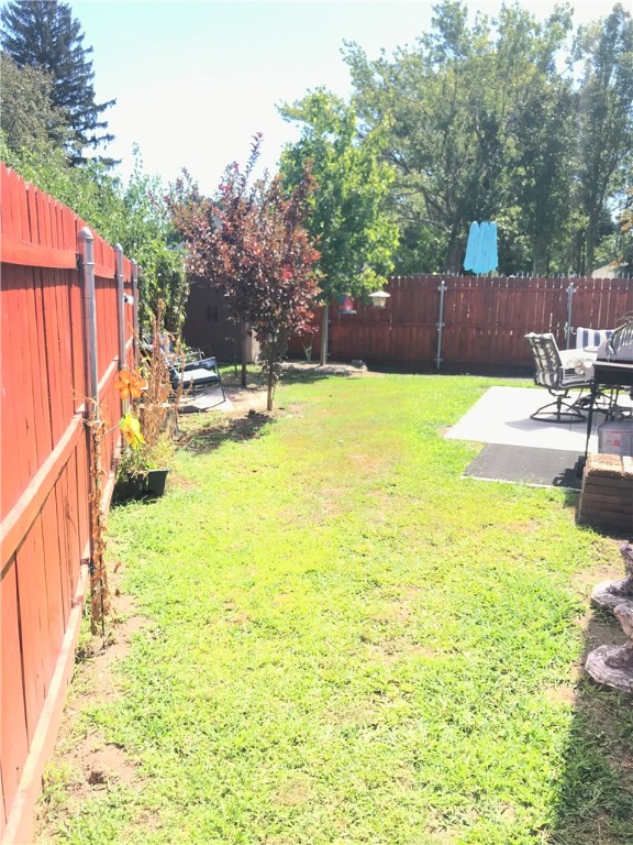 16 Edgemere Road Pawtucket, RI 02861 - Photo 46 of 48