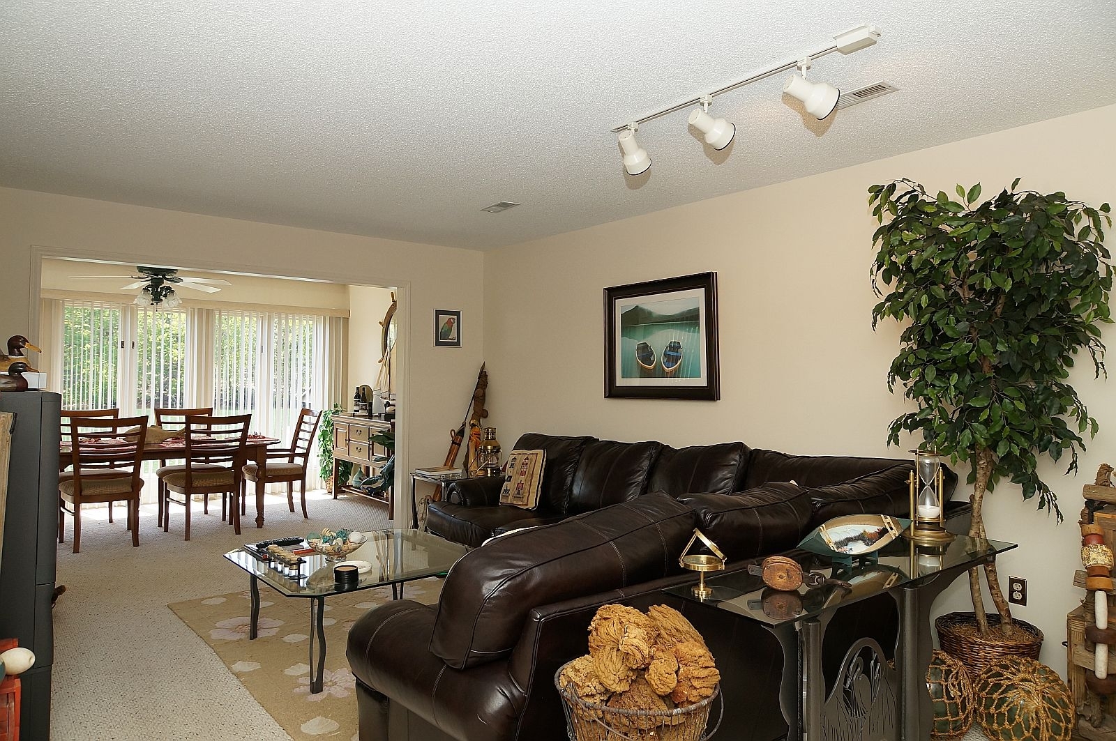 650 Monte Vista Road, Unit 401 Union Hall, VA 24176 - Photo 13 of 40 Great Room