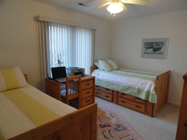 650 Monte Vista Road, Unit 401 Union Hall, VA 24176 - Photo 28 of 40 Guest Bedroom