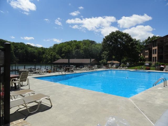650 Monte Vista Road, Unit 401 Union Hall, VA 24176 - Photo 33 of 40 Pool View
