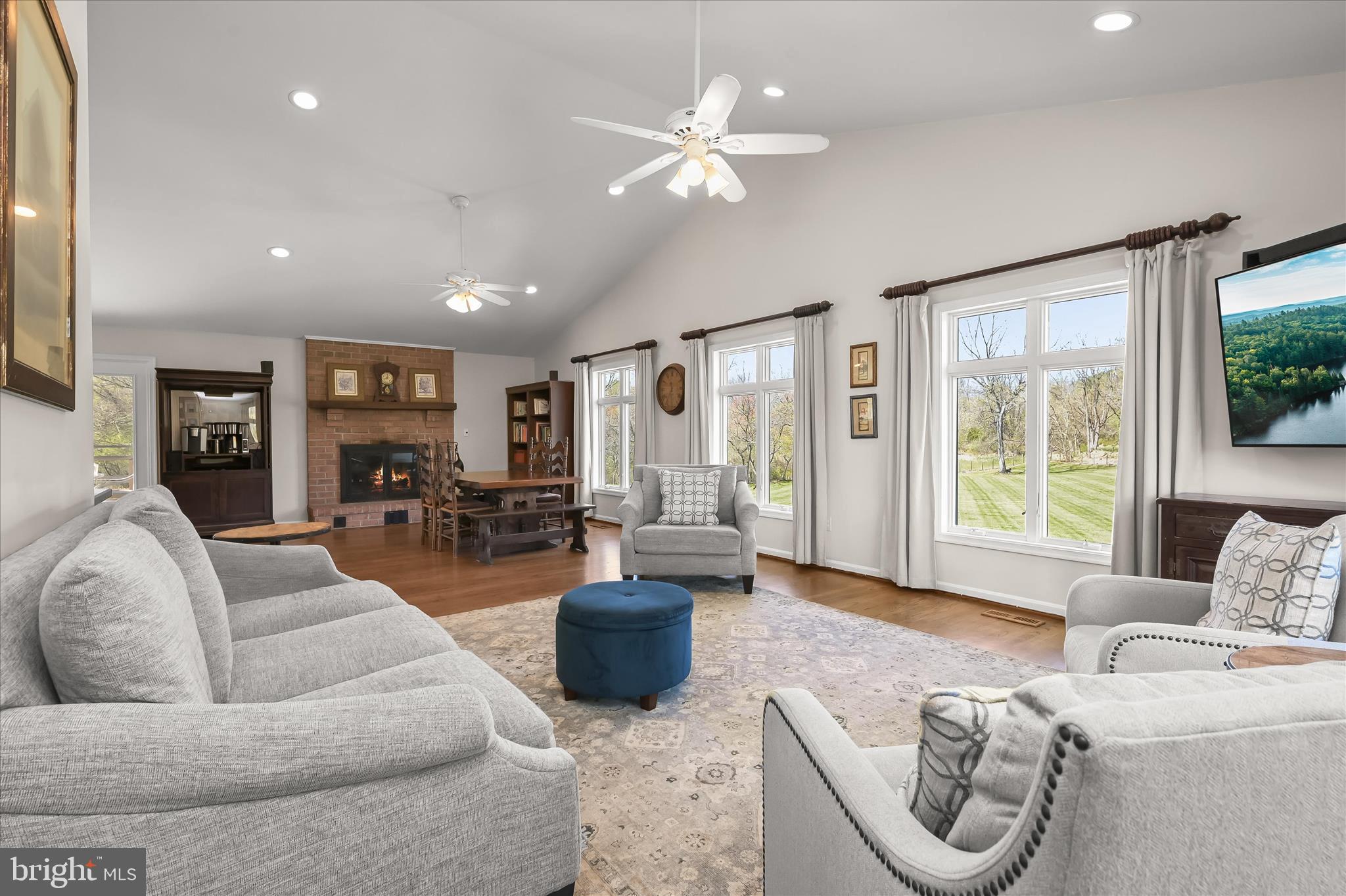 14289 Old Frederick Road Cooksville, MD 21723 - Photo 8 of 100 Great Room
