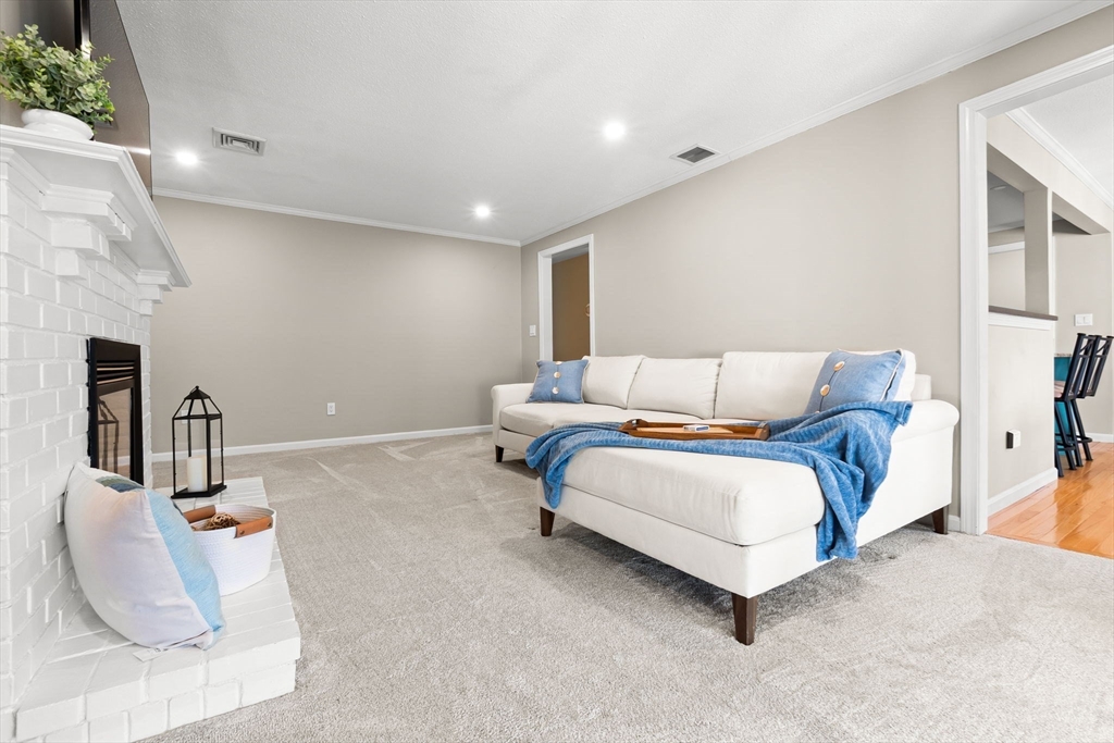 167 Village Post Road, Unit 167 Danvers, MA 01923 - Photo 14 of 42