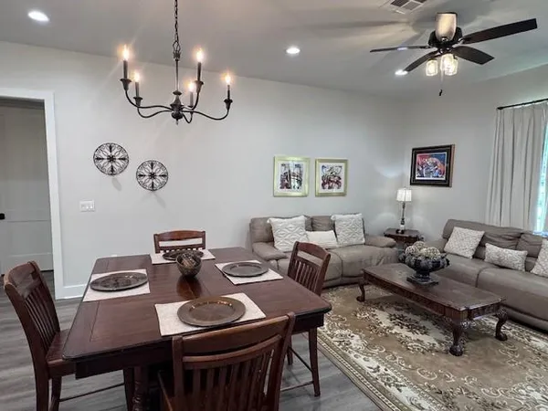 $4,500 | 2246 Caroline Street, Mandeville, LA 70448