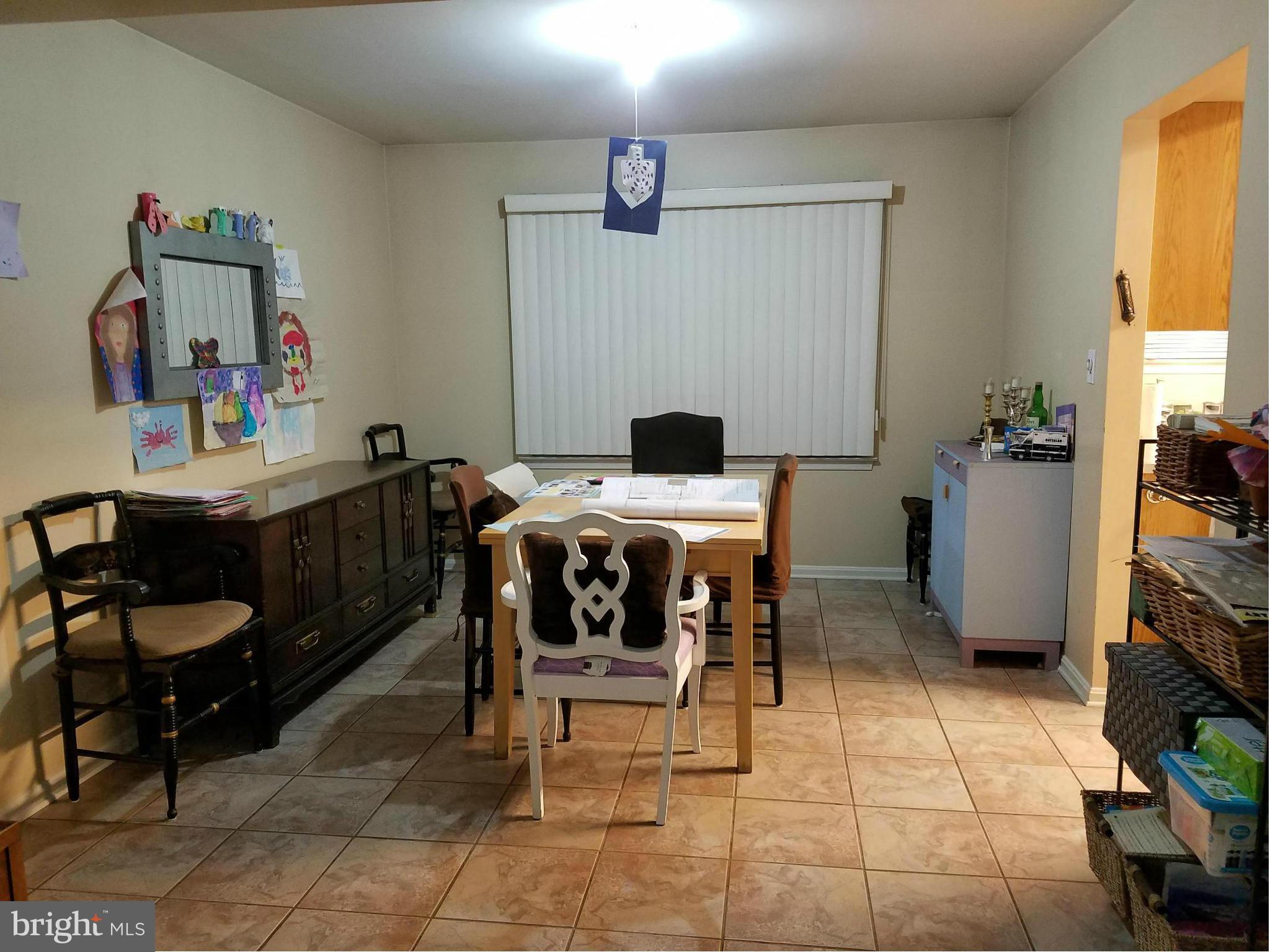 2824 Taney Road Baltimore, MD 21209 - Photo 3 of 25 Dining Room