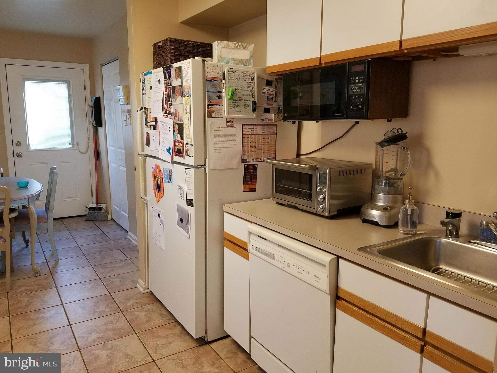 2824 Taney Road Baltimore, MD 21209 - Photo 7 of 25 Kitchen