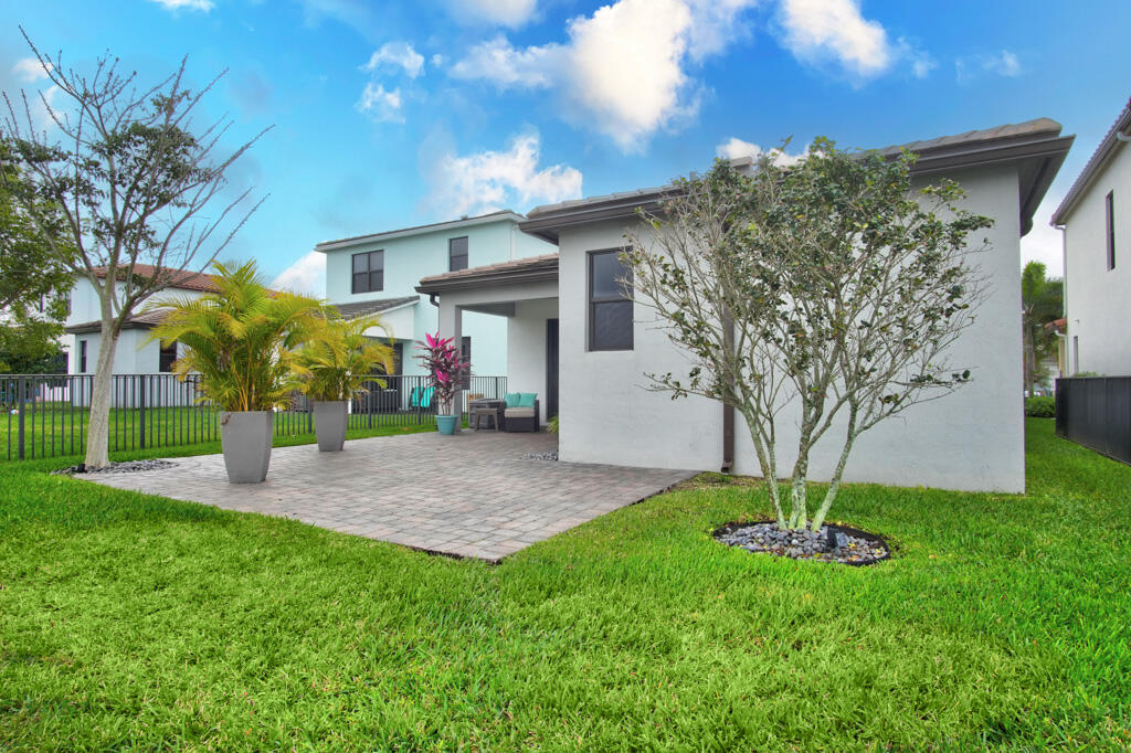 5430 Starfish Road Loxahatchee, FL 33470 - Photo 33 of 44 Backyard