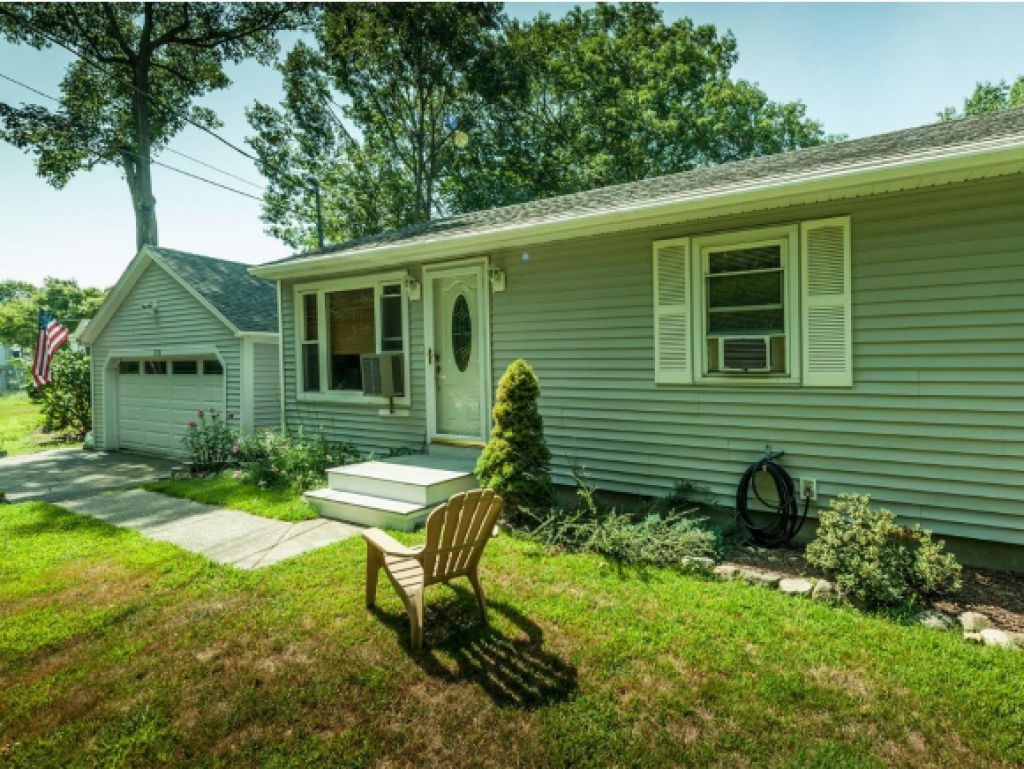 179 Hanscom Road Eliot, ME 03903 - Photo 1 of 28