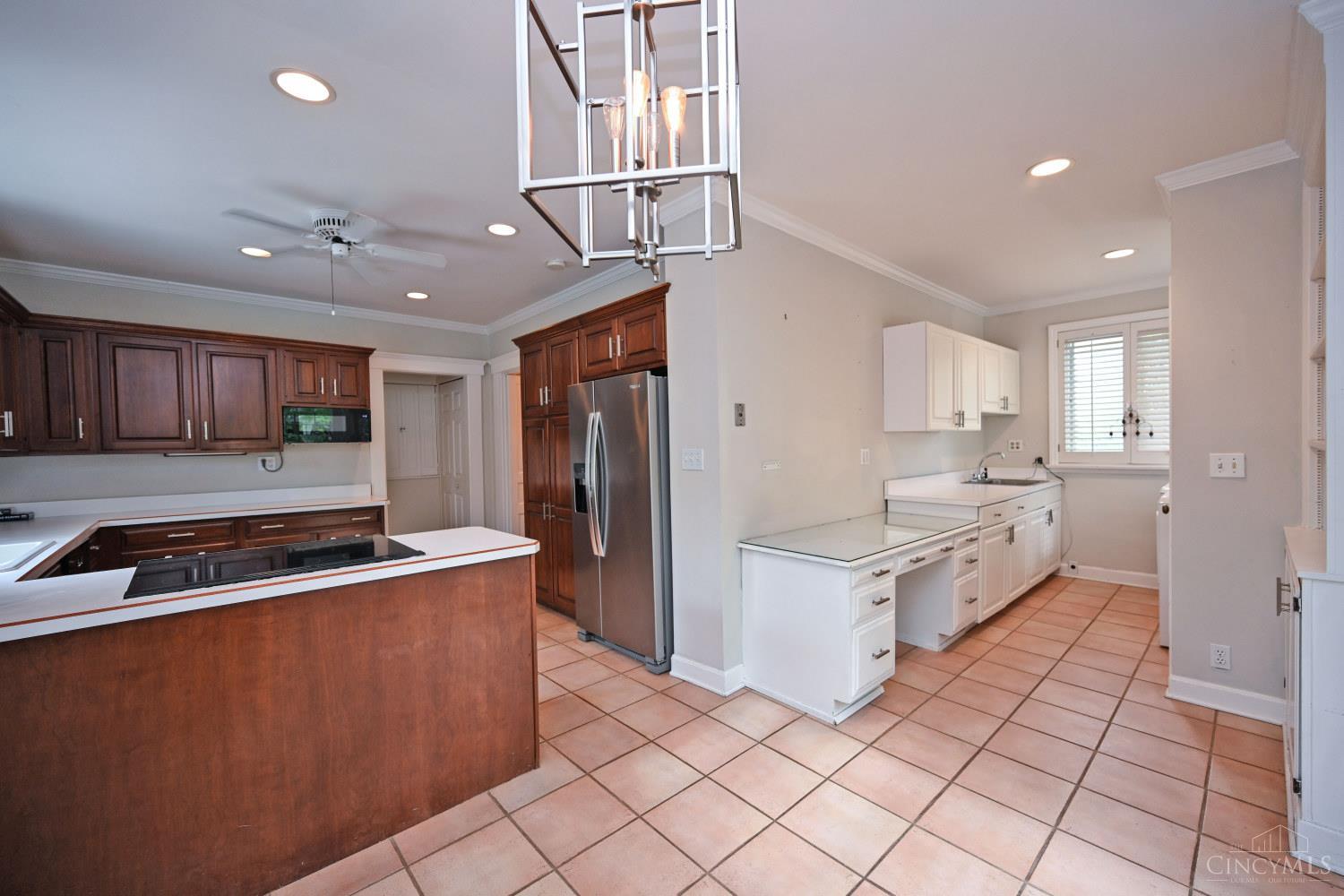 6900 Drake Road Cincinnati, OH 45243 - Photo 22 of 57