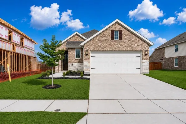 $2,500 | 1412 Grove Pond Road, Forney, TX 75126