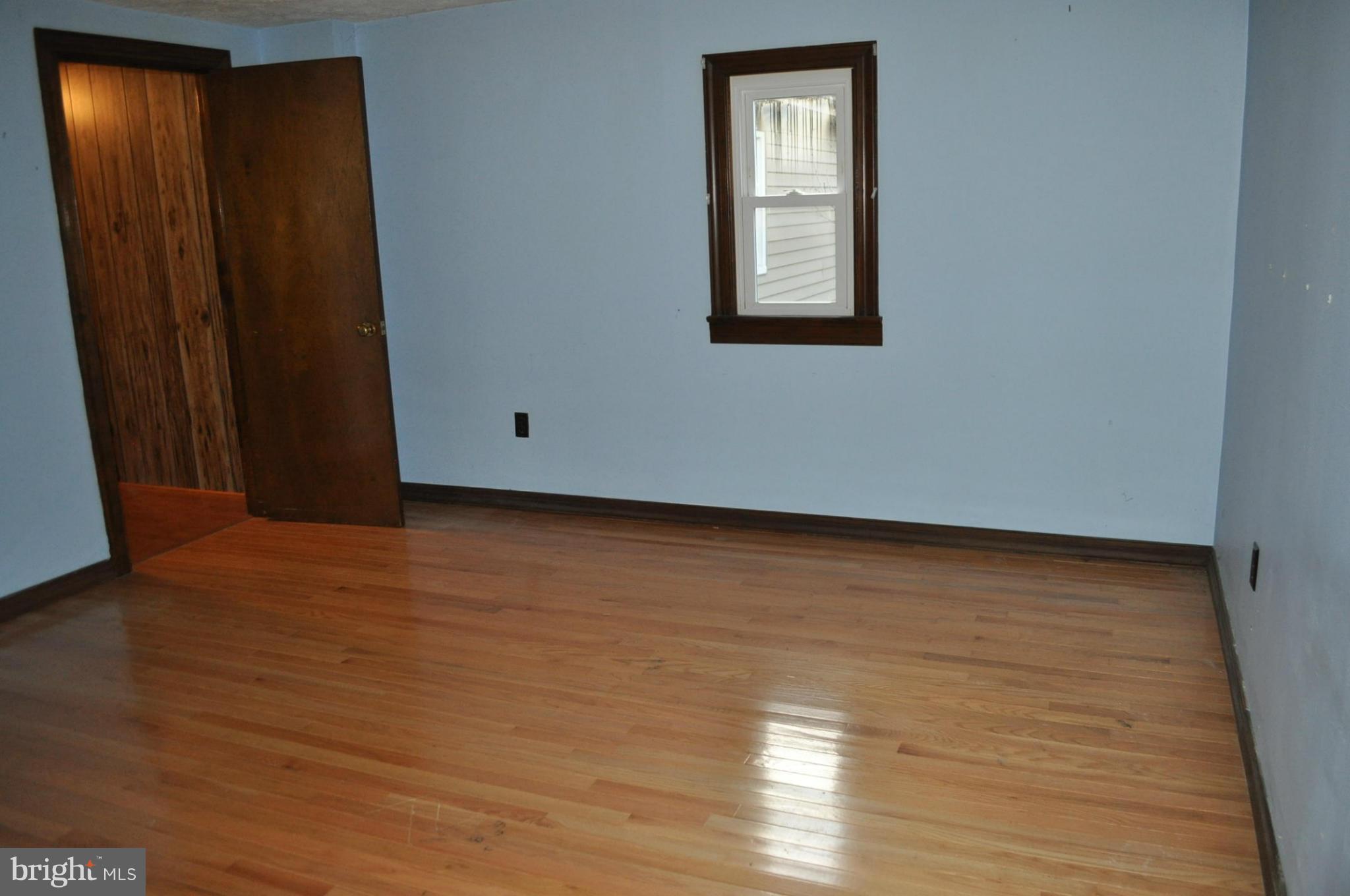 8114 Sinclair Mill Road Manassas, VA 20112 - Photo 8 of 22 Bedroom