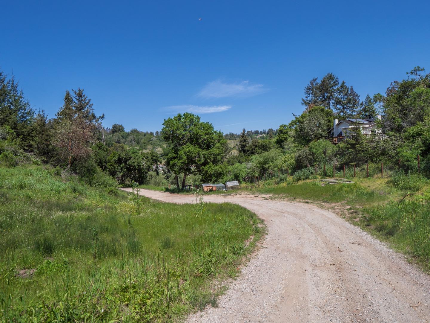887 Larkin Valley Road Watsonville, CA 95076 - Photo 29 of 39 Gallery Image 29