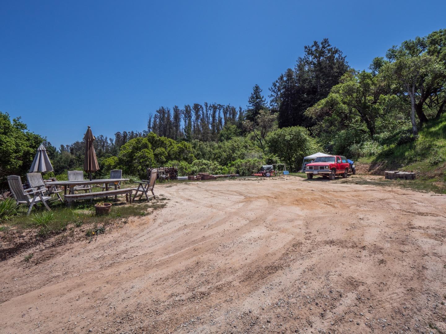 887 Larkin Valley Road Watsonville, CA 95076 - Photo 34 of 39 Gallery Image 34
