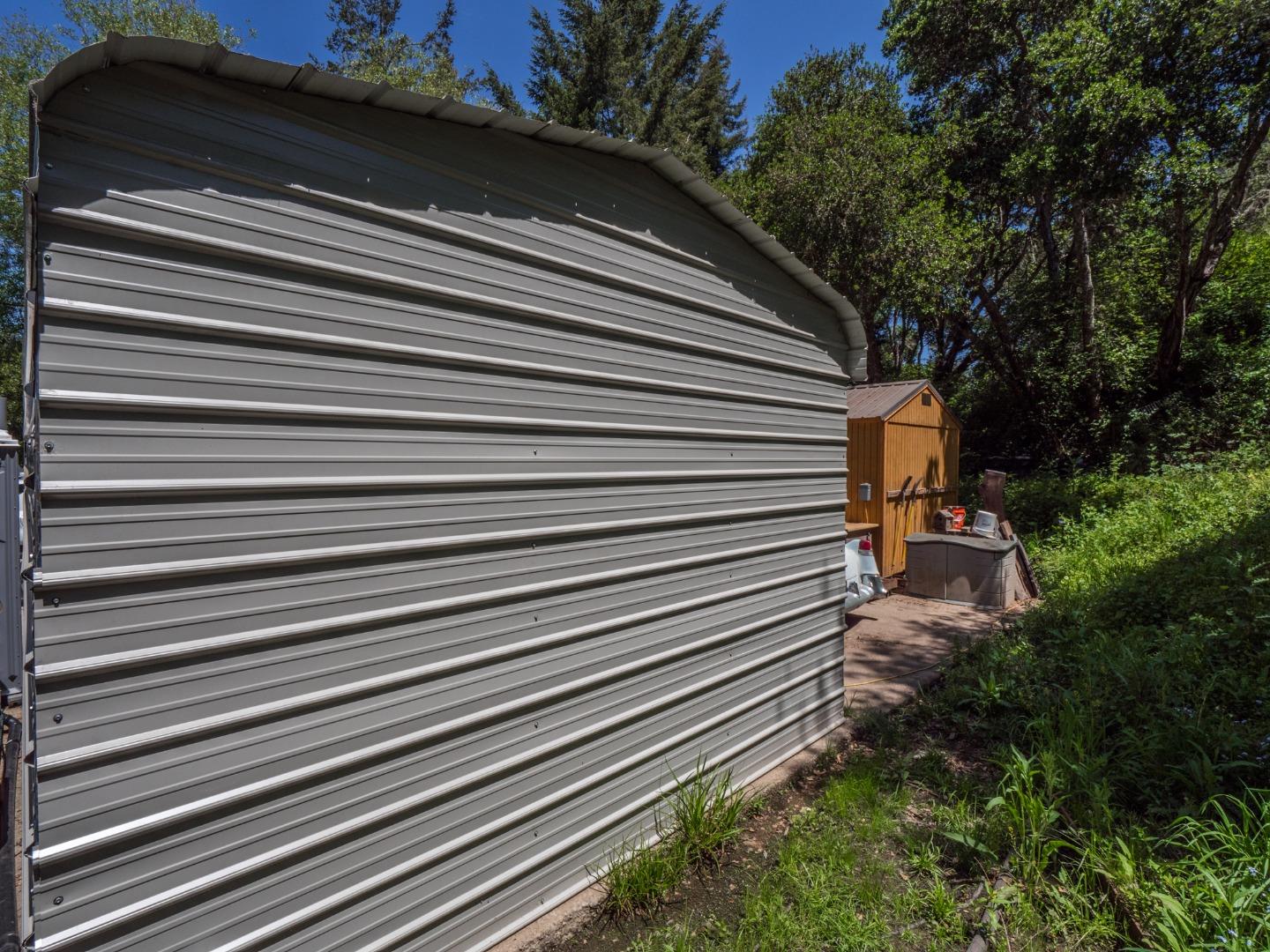 887 Larkin Valley Road Watsonville, CA 95076 - Photo 10 of 39 Gallery Image 10