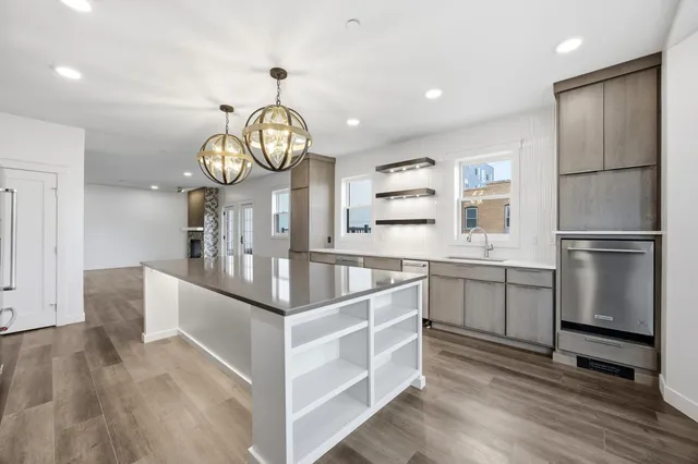 $899,000 | 412 5th Street North, Unit 526, Fargo, ND 58102