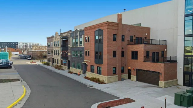 $899,000 | 412 5th Street North, Unit 526, Fargo, ND 58102