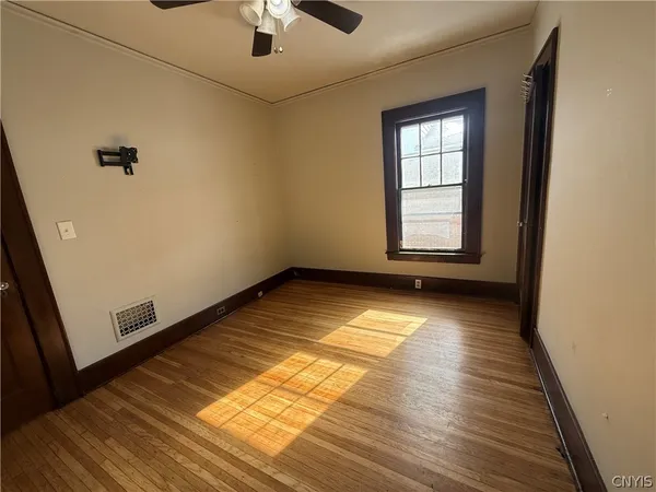 $1,800 | 221 Durston Avenue, Syracuse, NY 13203