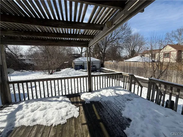 $1,800 | 221 Durston Avenue, Syracuse, NY 13203