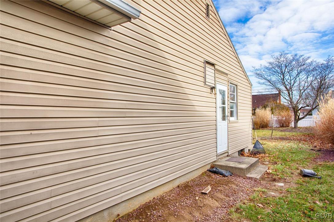 3016 Mission Road Bethlehem, PA 18017 - Photo 18 of 22 Gallery Image 18