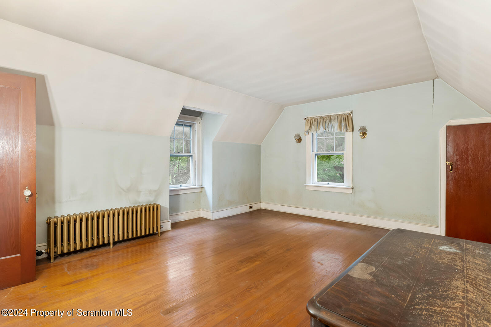 266 Old State Road Falls, PA 18615 - Photo 30 of 36 an empty room with windows