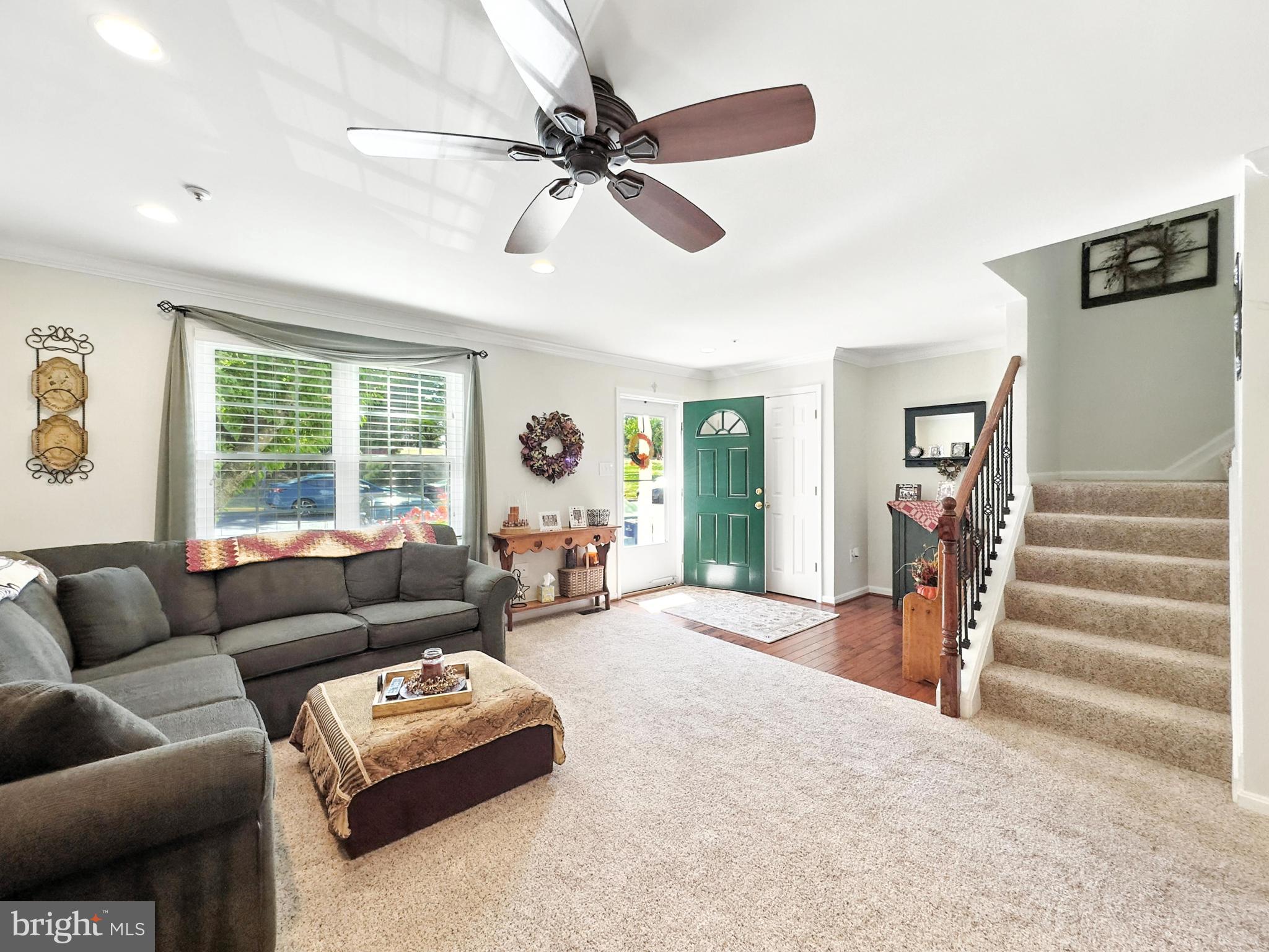 25744 Woodfield Road Damascus, MD 20872 - Photo 6 of 43 Inviting living space with natural light.