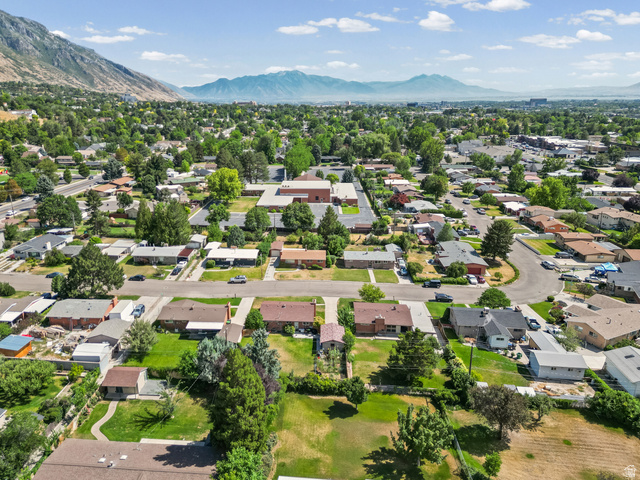 542 East 3400th Street North Provo, UT 84604 - Photo 35 of 39 Expansive residential area with a prominent mountain backdrop