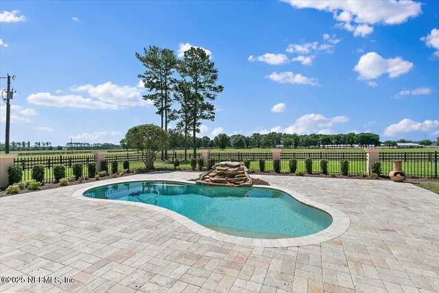 $979,900 | 7600 Nutty Buddy Circle, Glen St. Mary, FL 32040