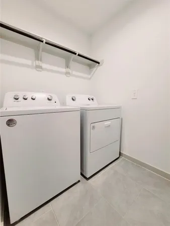 $2,400 | 4947 Natchez Trace, Arcola, TX 77545