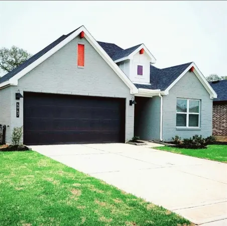 $2,400 | 4947 Natchez Trace, Arcola, TX 77545