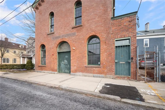 $2,800 | 4 Pallas Street, Unit 2, Providence, RI 02903