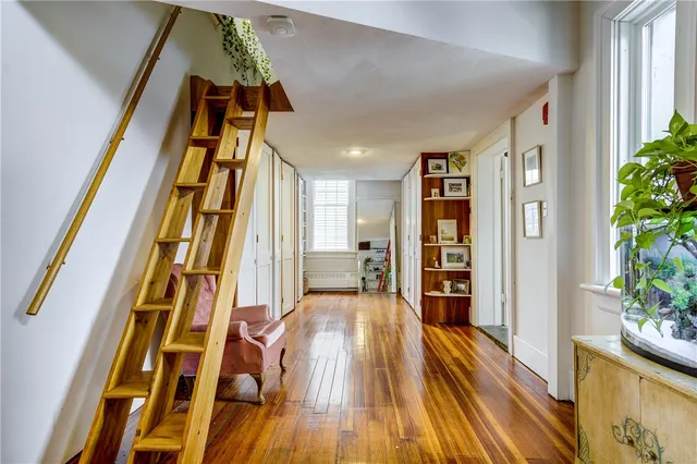 $2,800 | 4 Pallas Street, Unit 2, Providence, RI 02903