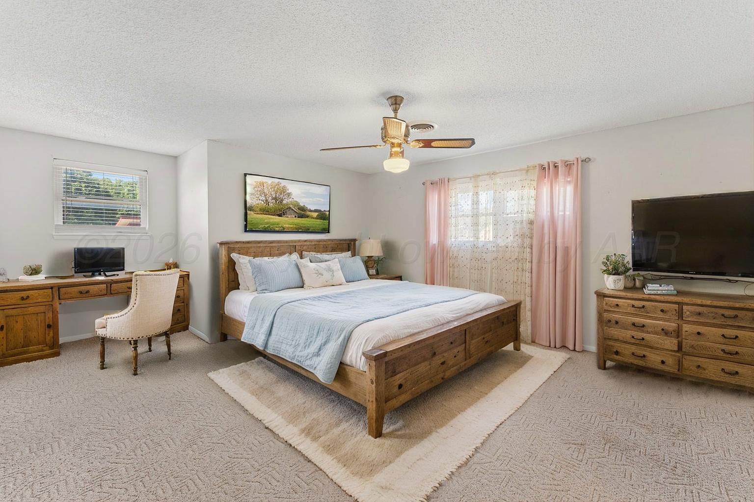 205 Houston Street Borger, TX 79007 - Photo 28 of 57 Upstairs-Primary-Bedroom