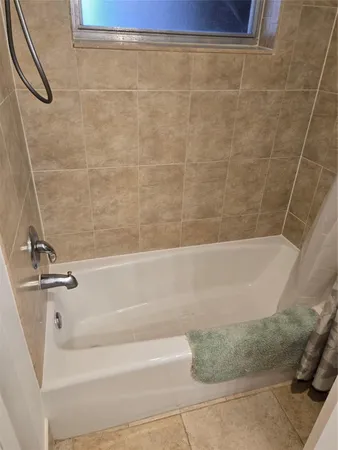 $2,275 | 9531 Seagrape Drive, Unit 205, Davie, FL 33324