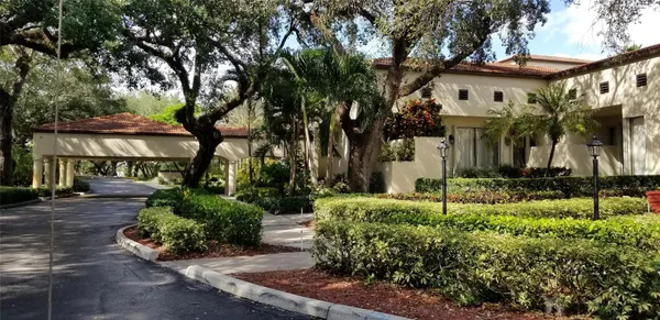 $2,275 | 9531 Seagrape Drive, Unit 205, Davie, FL 33324