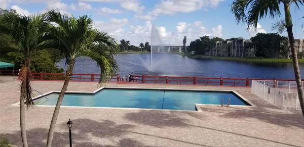$2,275 | 9531 Seagrape Drive, Unit 205, Davie, FL 33324