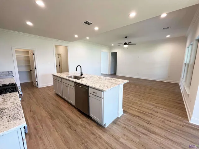 $370,335 | 129 Olivia Drive, Luling, LA 70070