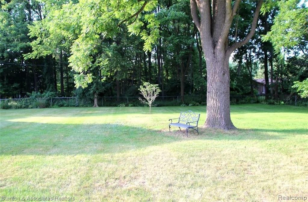 31520 Evergreen Road Beverly Hills, MI 48025 - Photo 19 of 21