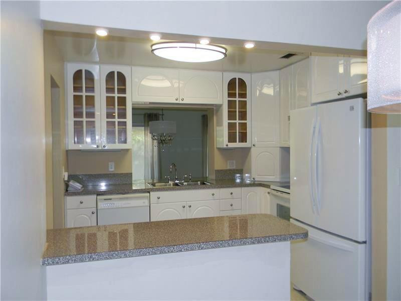 5930 Northeast 17th Road Fort Lauderdale, FL 33334 - Photo 6 of 23 Photo 6