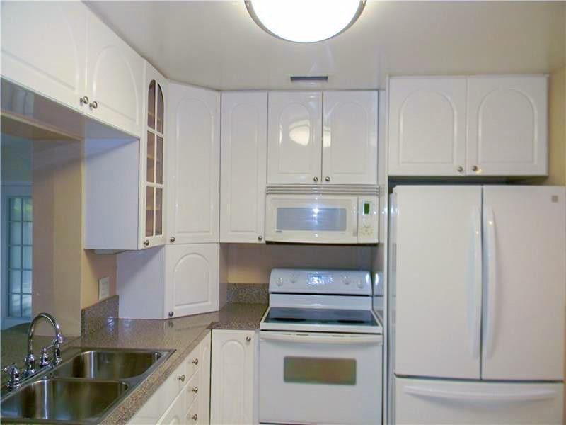 5930 Northeast 17th Road Fort Lauderdale, FL 33334 - Photo 7 of 23 Photo 7